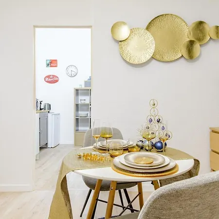 Lejlighed Design Sur La Rue Droite Au Centre-ville