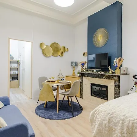 Design Sur La Rue Droite Au Centre-ville Apartamento
